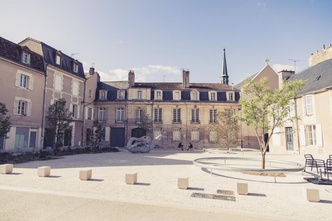 La Maison De La Liberte Studio Jules Verne ポアティエ エクステリア 写真