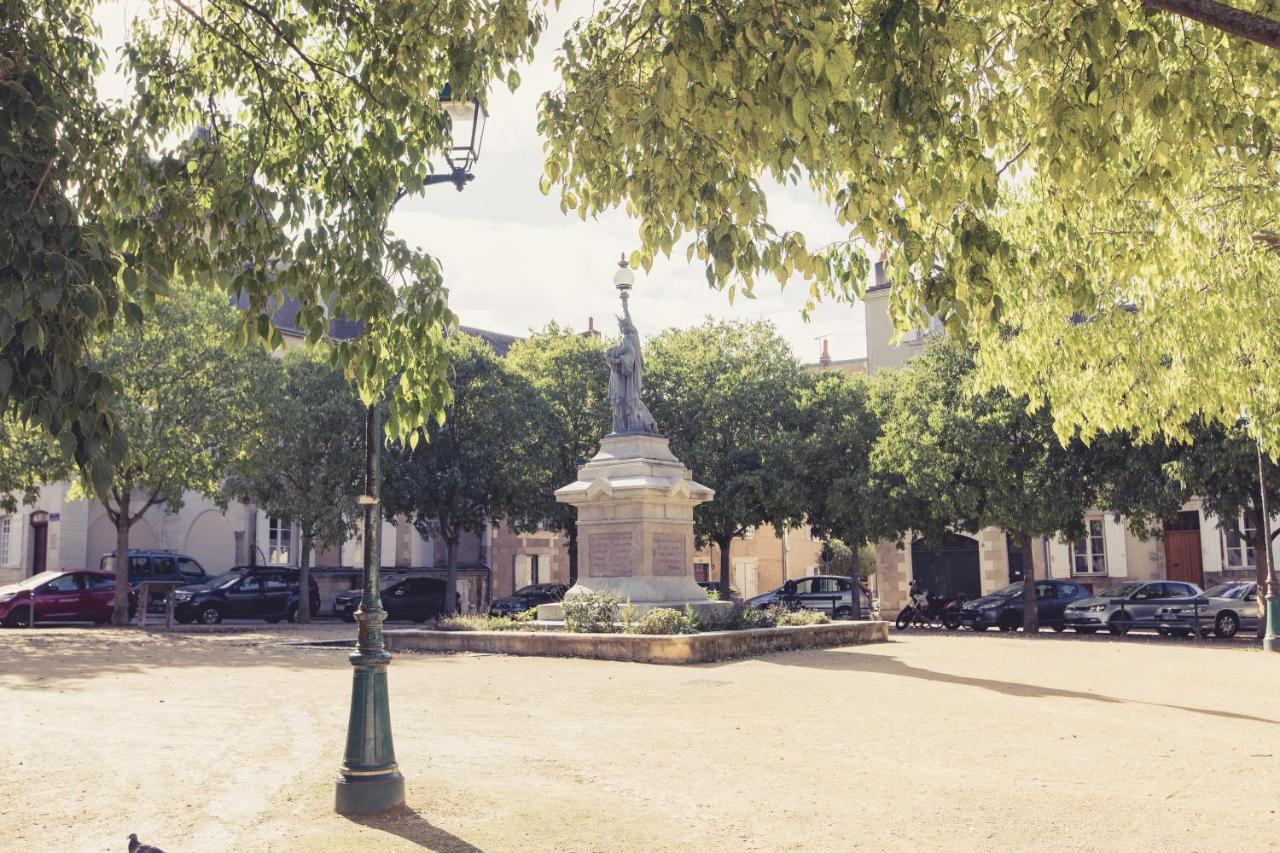 La Maison De La Liberte Studio Jules Verne ポアティエ エクステリア 写真