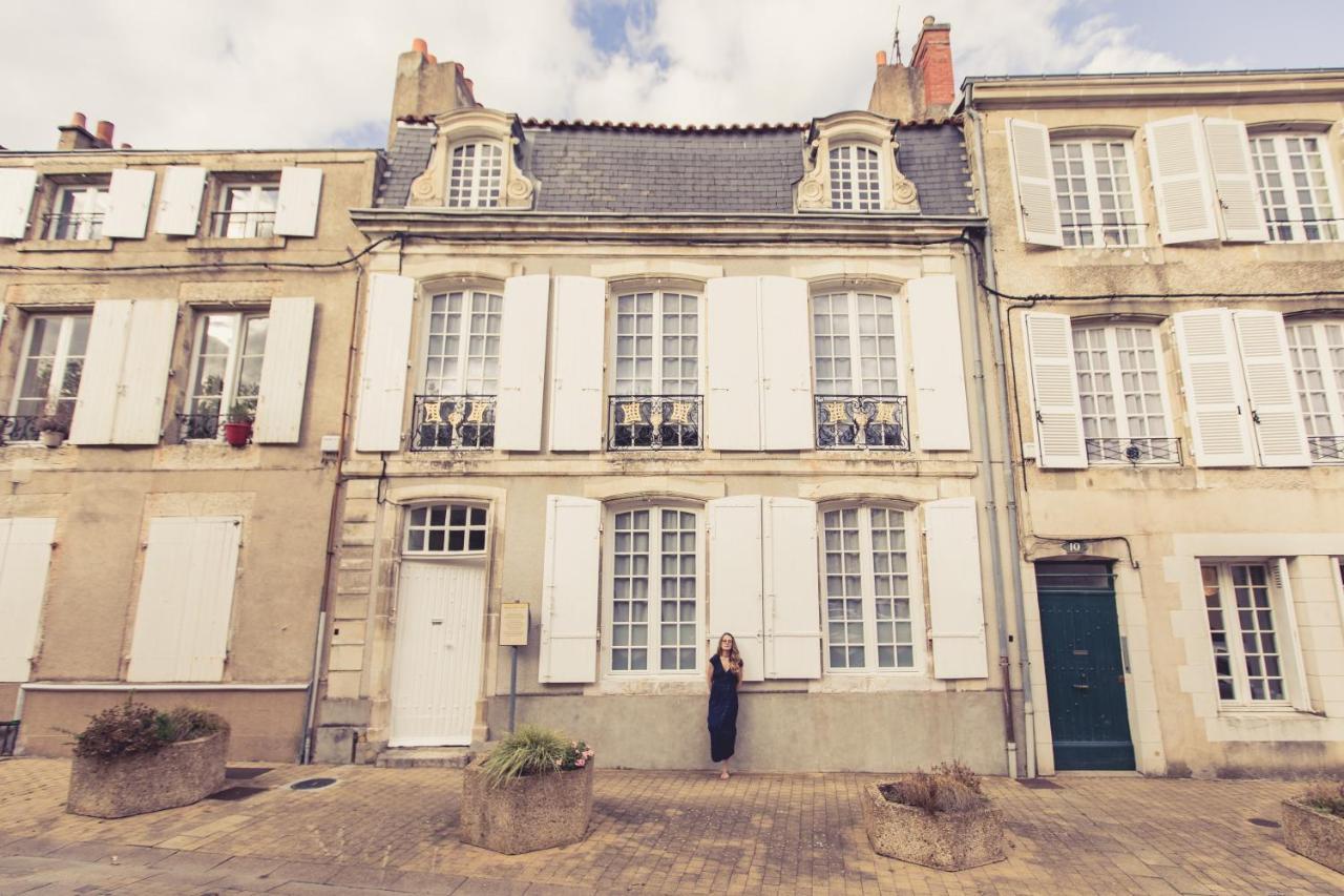 La Maison De La Liberte Studio Jules Verne ポアティエ エクステリア 写真